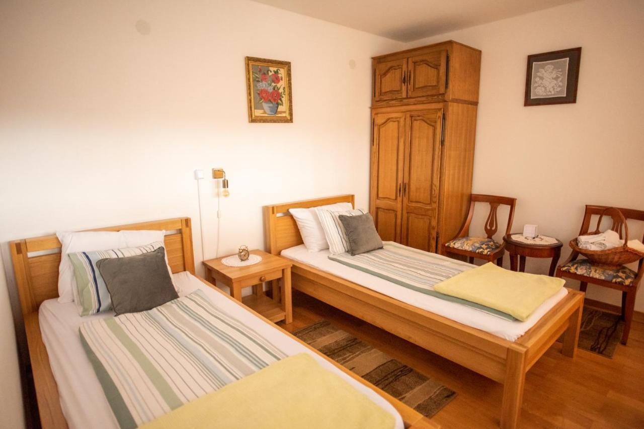 Kuca Za Odmor Vallirea Kaptol Exterior foto